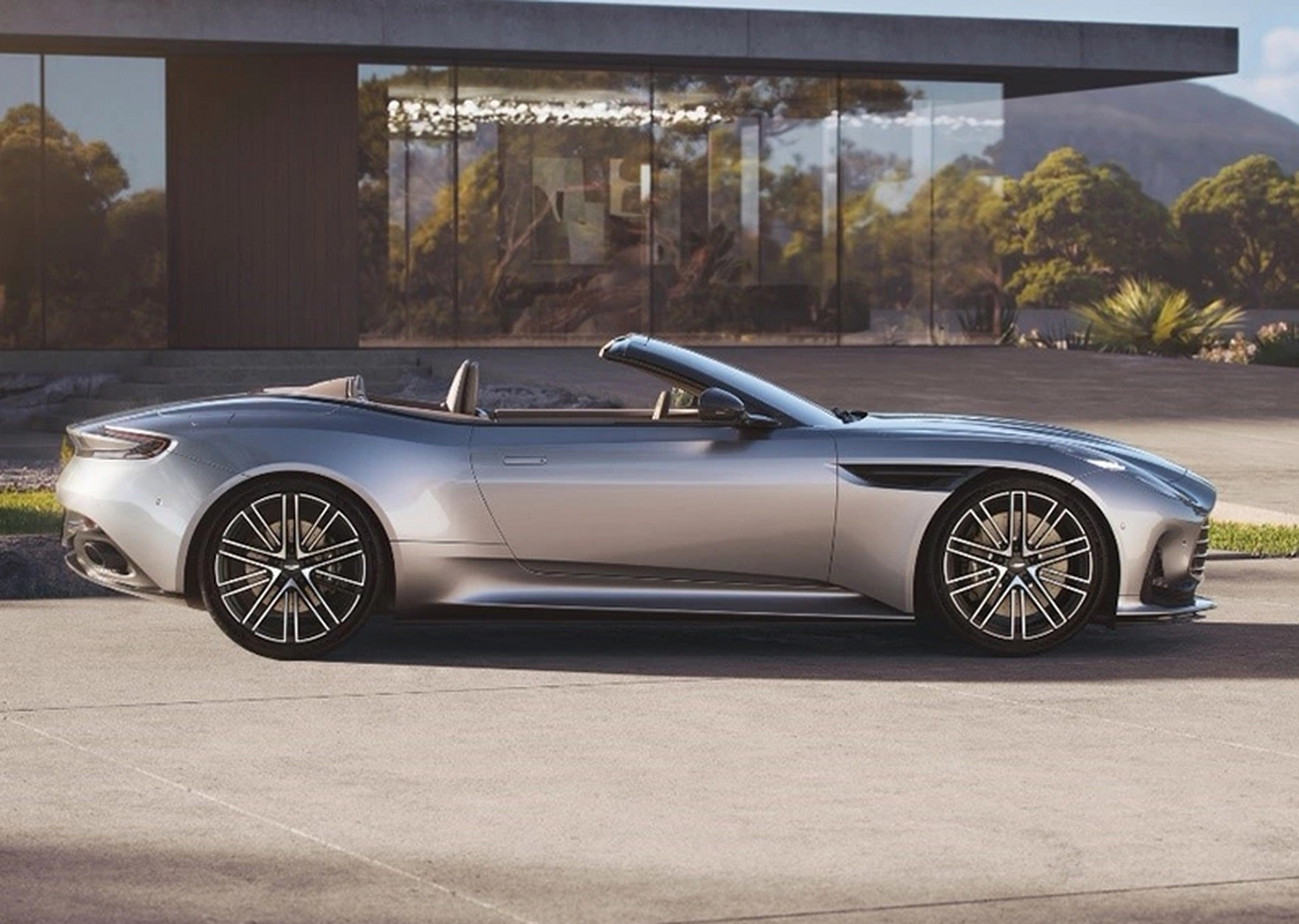 优雅:线条极具流畅优雅极具飞跃的力量既视感.