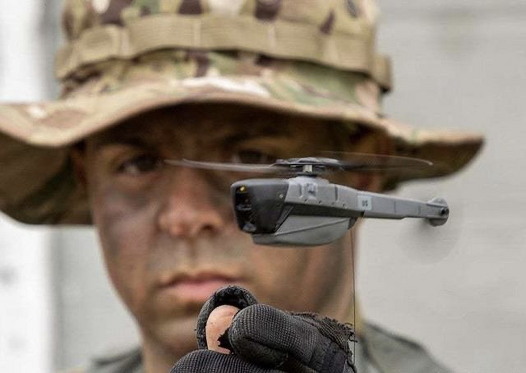 挪威将向乌克兰再转让1000架"黑蜂"超微型无人机.