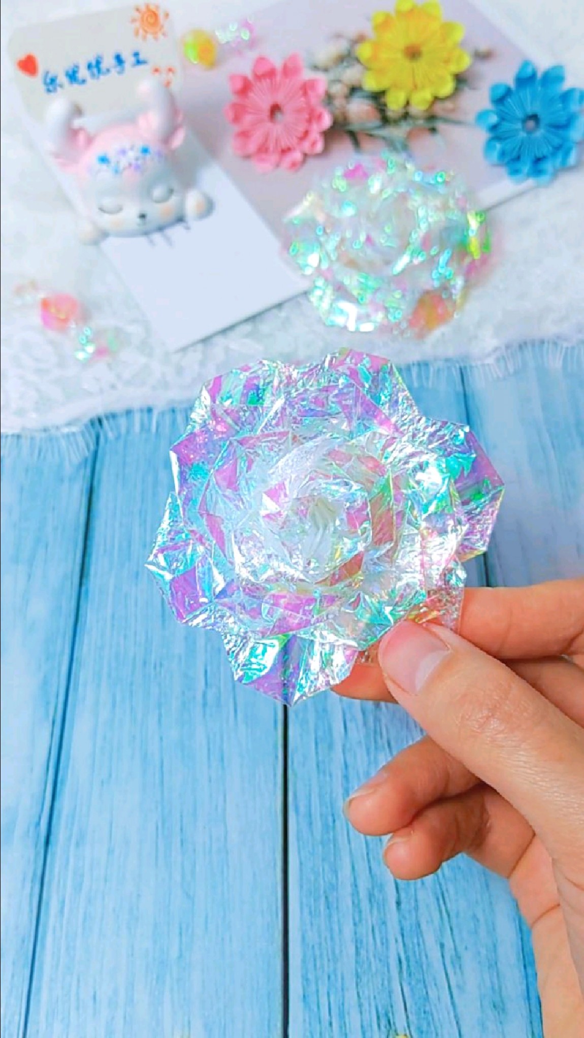 炫彩糖果纸做花朵