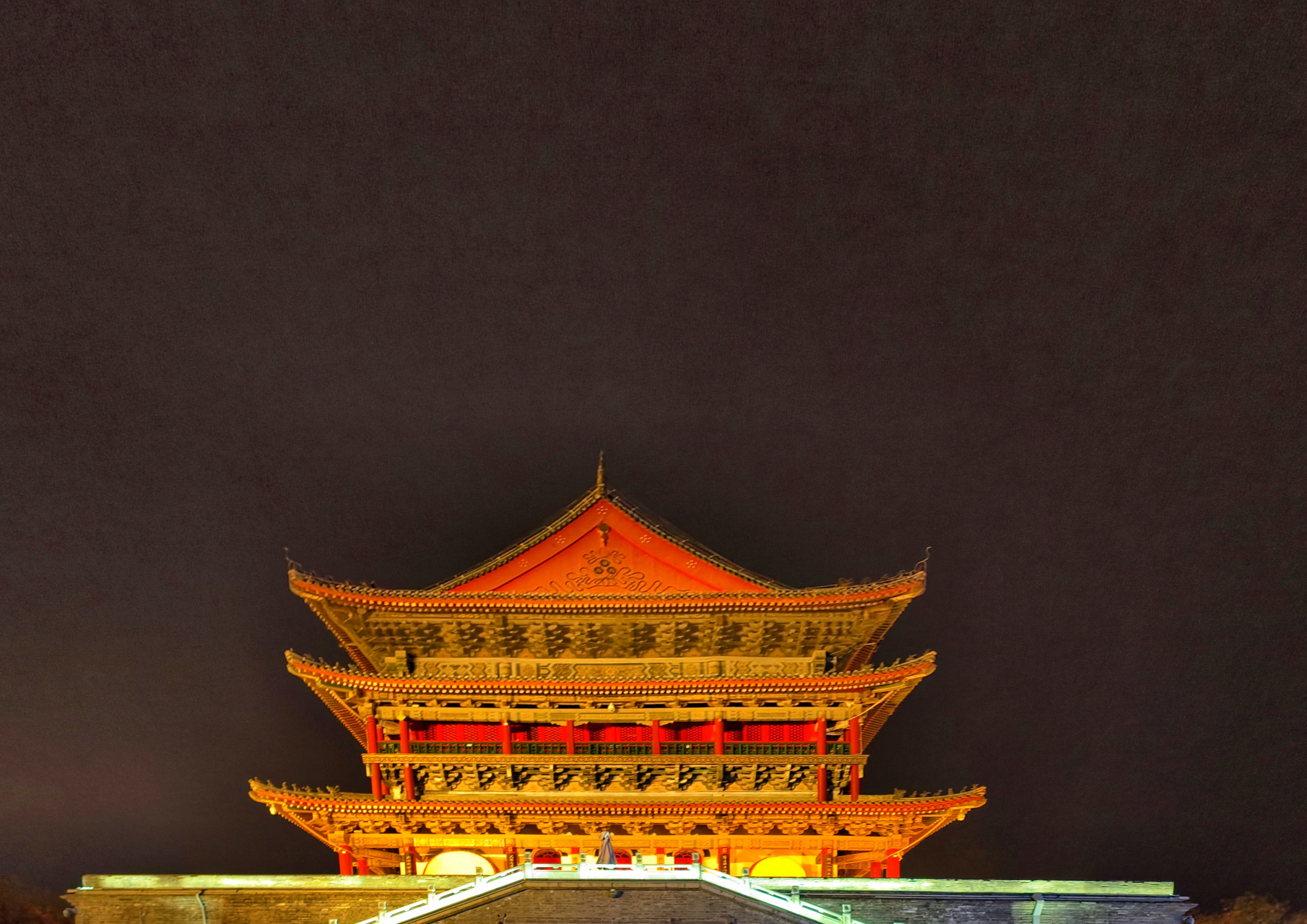 西安地标建筑钟鼓楼,怎么拍都好看,尤其夜晚,拍照太出片了,西安旅游必