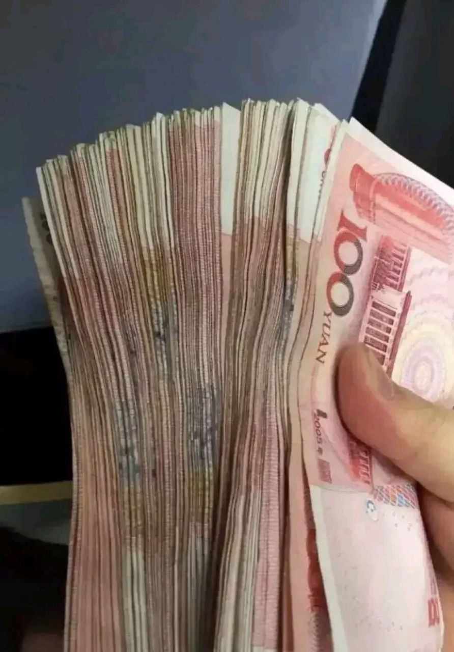 我表哥脾气就是倔,手里有200多万存款,不买房,也不理财,谁借都不给,哪