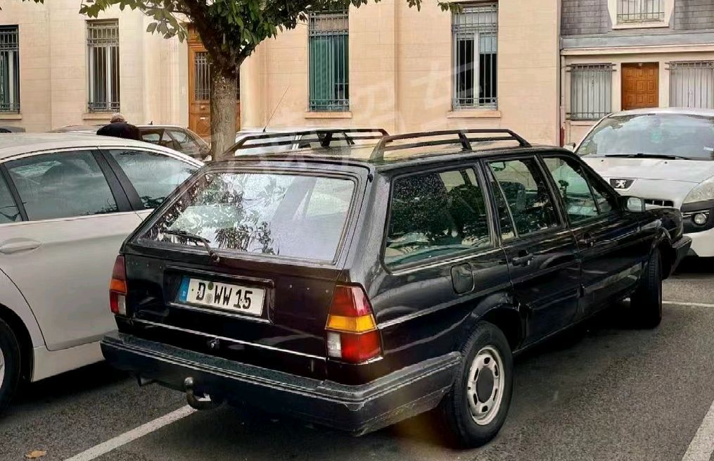 实拍海外版大众桑塔纳(帕萨特b2),旅行外观更实用,1.6引擎 5mt