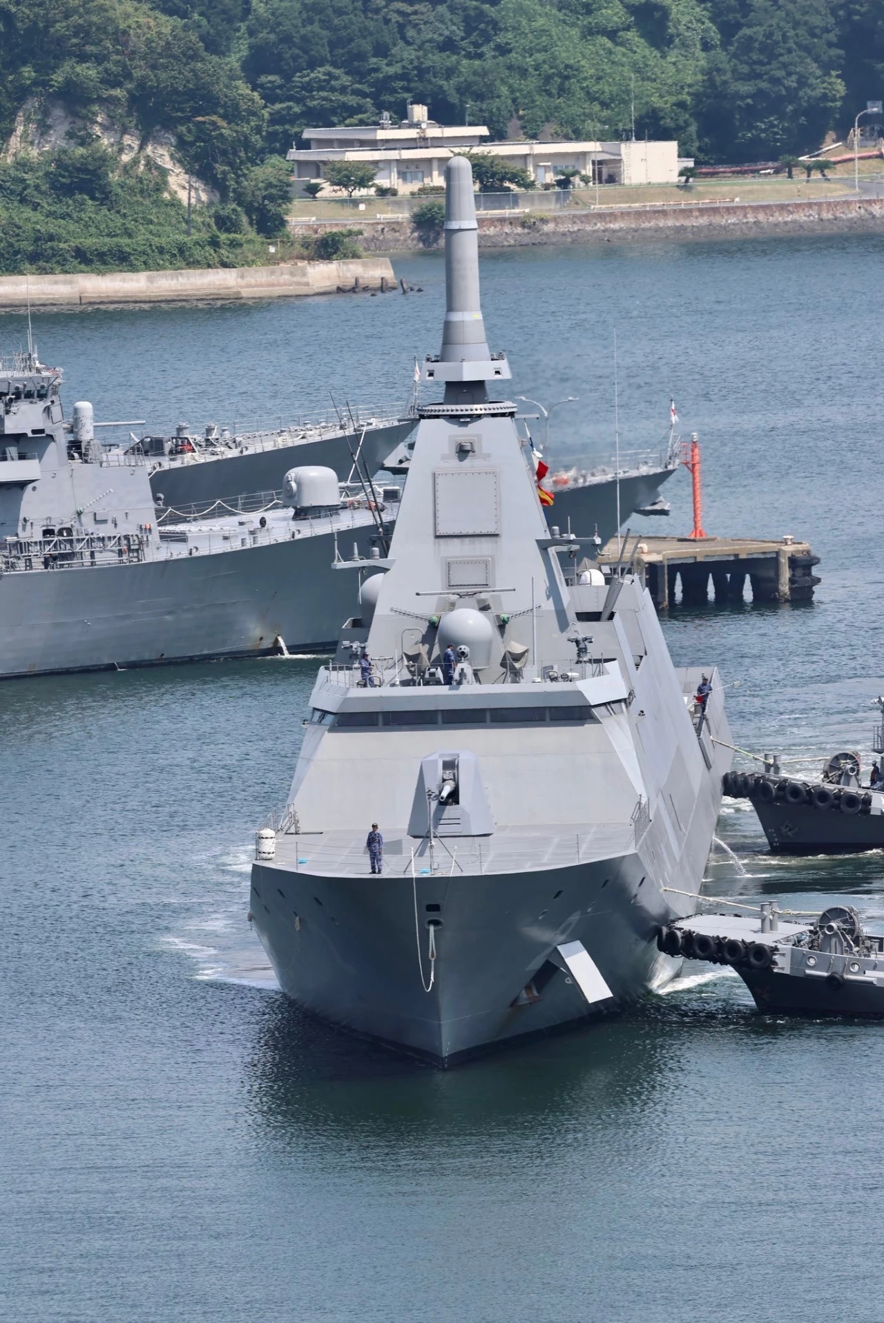 日本海自最上级"熊野"号