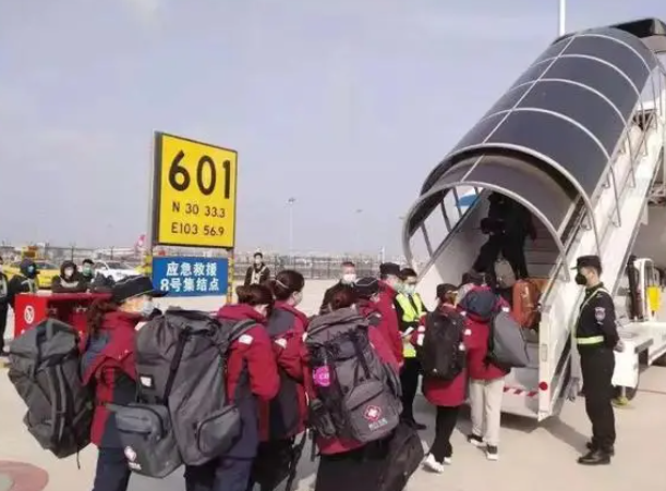 回顾国航空难:飞机遇难129人死亡,37人因"马虎导游"死里逃生