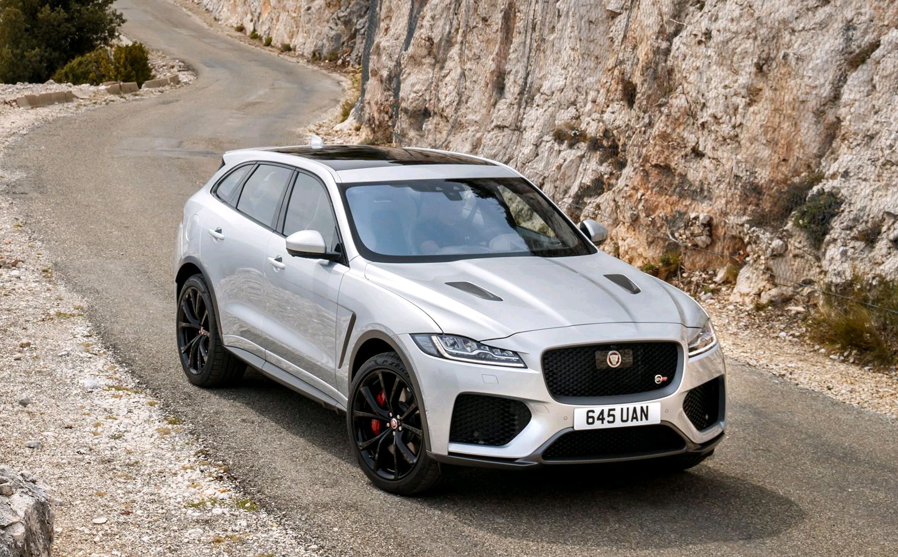 这款豪华进口suv"放下架子",降价18.6万,还有利润吗?