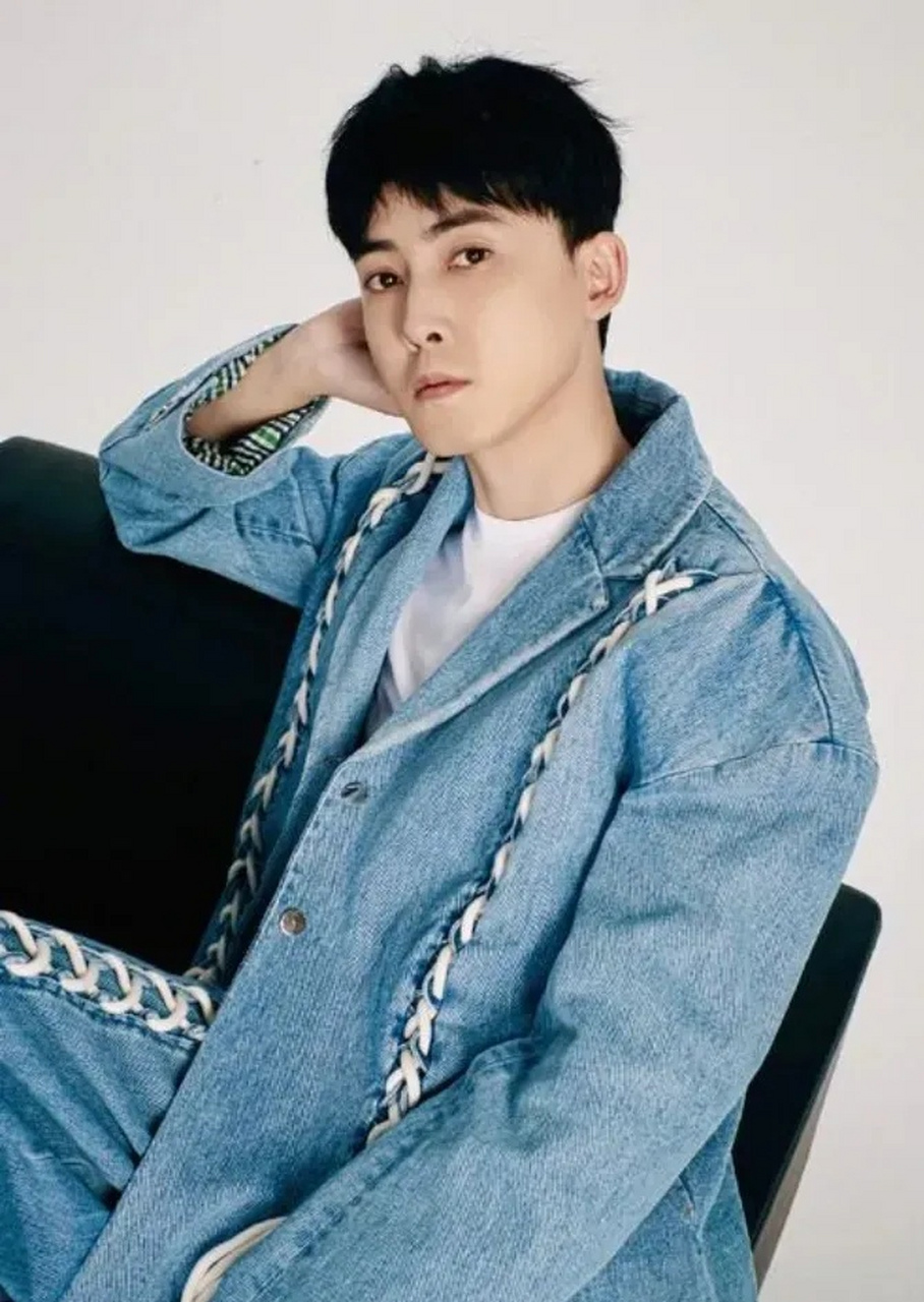 蓝正龙拒绝了《披荆斩棘的哥哥》三次, 张睿被《披荆斩棘的哥哥》