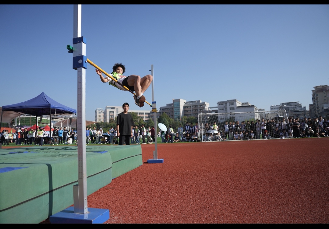 上饶市广信二中第五届学生运动会顺利闭幕