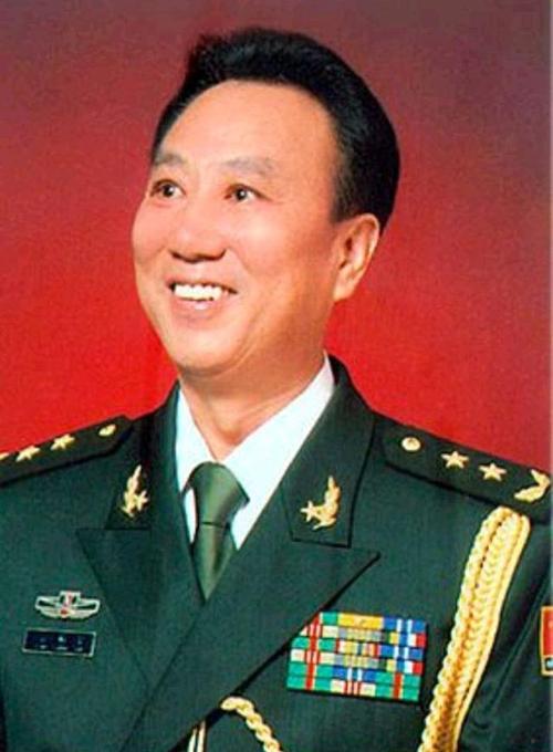 沈阳军区副司令员宗顺留看见军嫂钱财被歹徒洗劫,将军异常愤怒