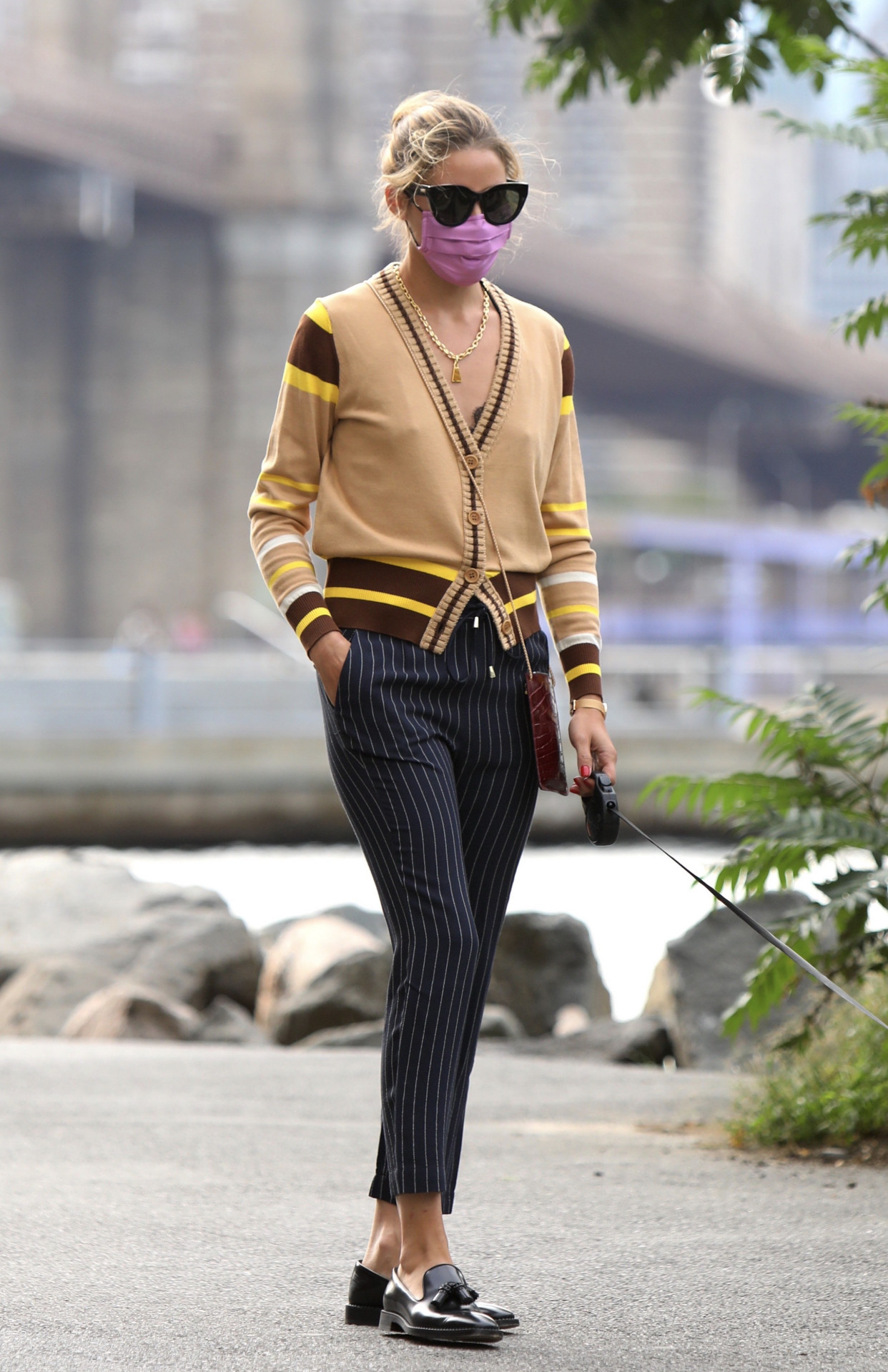 身材完美!奥利维亚·巴勒莫(oliviapalermo)在纽约外出街拍