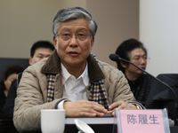 《李晓峰旮晓华》 李晓峰出生