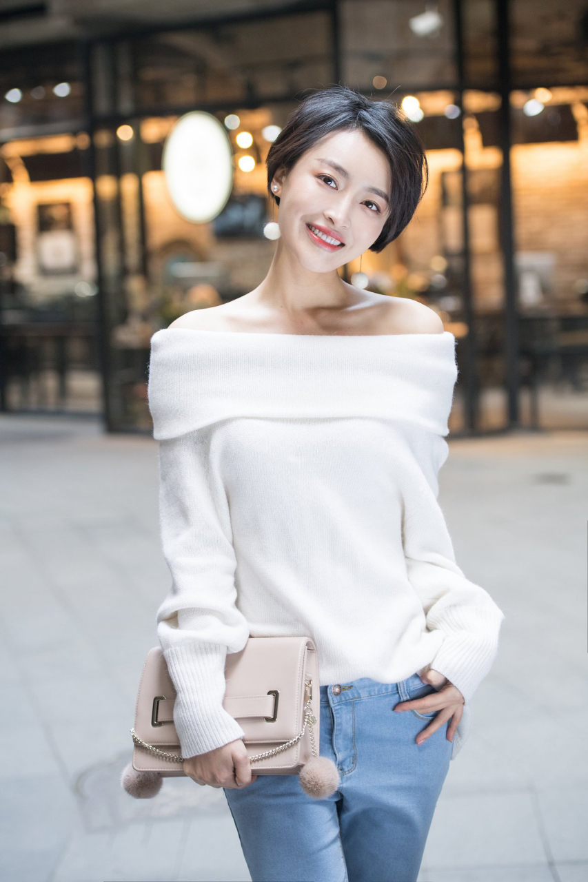 杨洋,1989年6月8日出生于江西省赣州市章贡区,中国内地女演员,歌手
