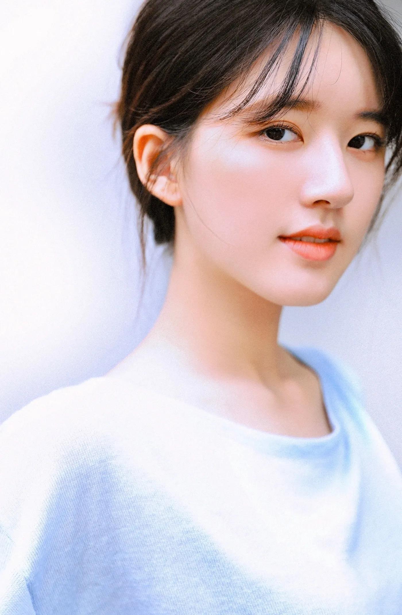 精美图集|赵露思,清纯甜美的女演员