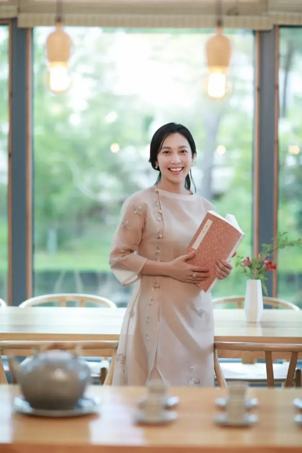 封面故事|杨紫薇:向土地致敬