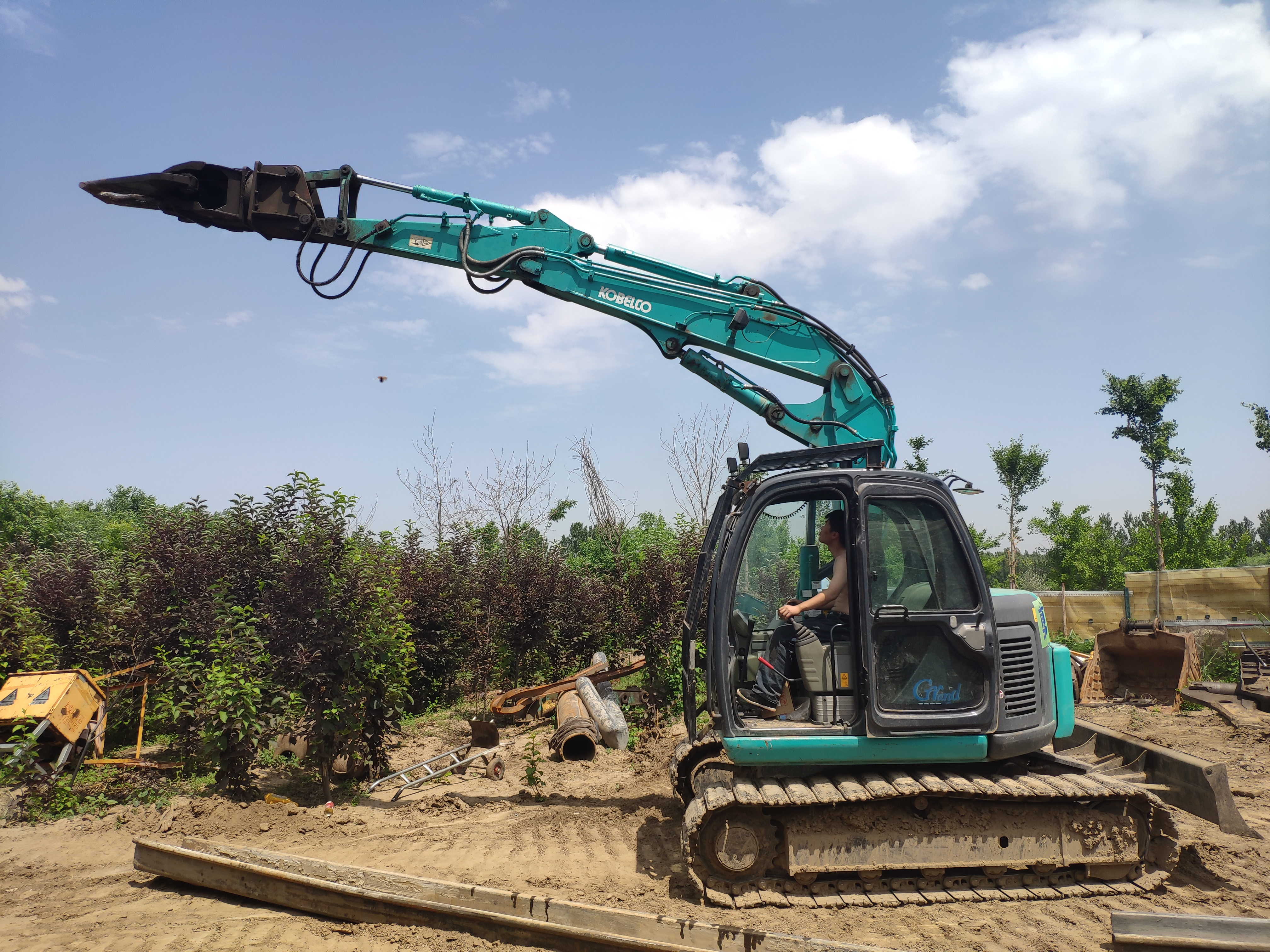 小型液压剪拆楼机的产品