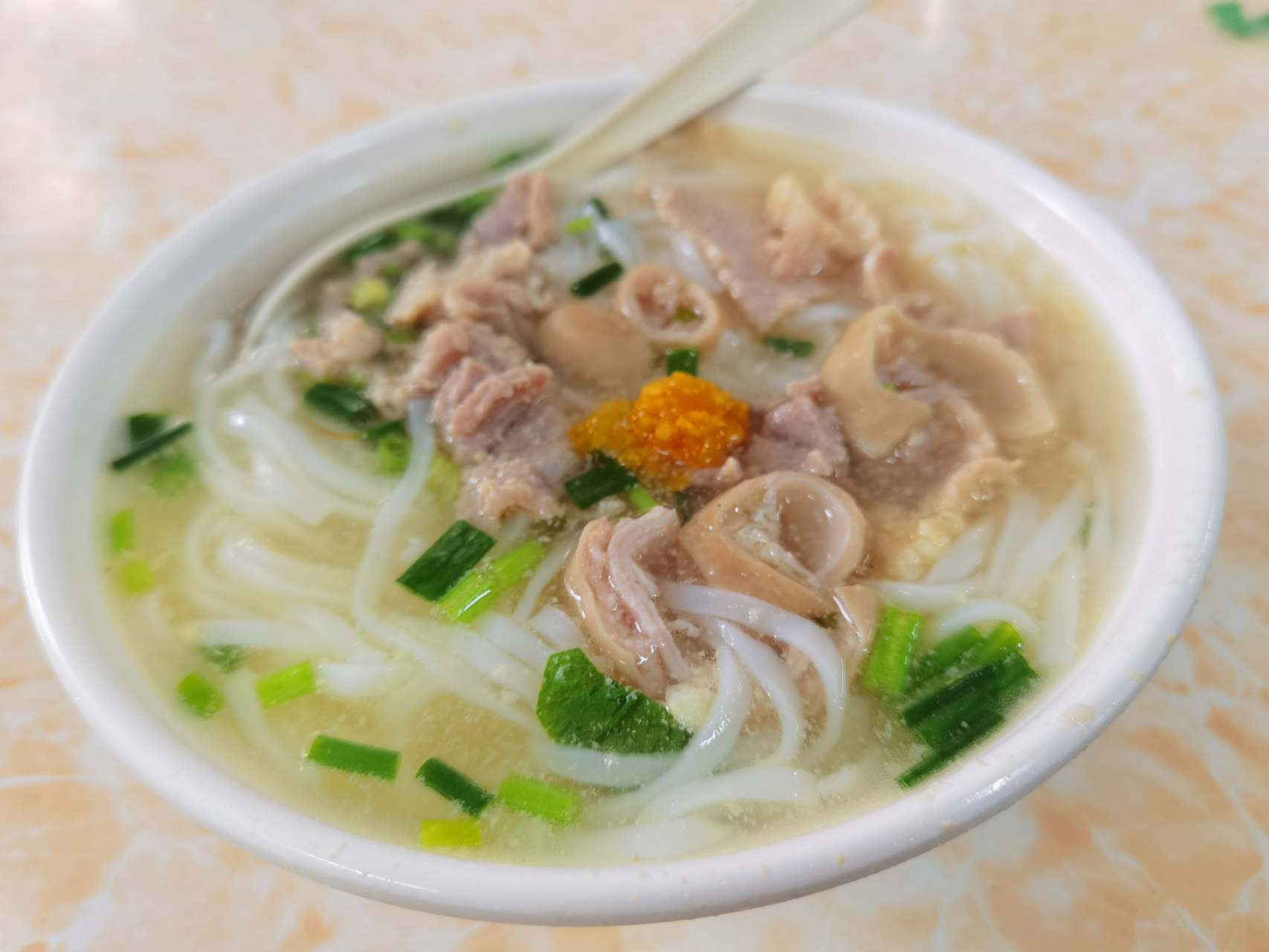 海南特色小吃:后安粉  都说海南人的早餐离不开粉.这也许是真的!因为