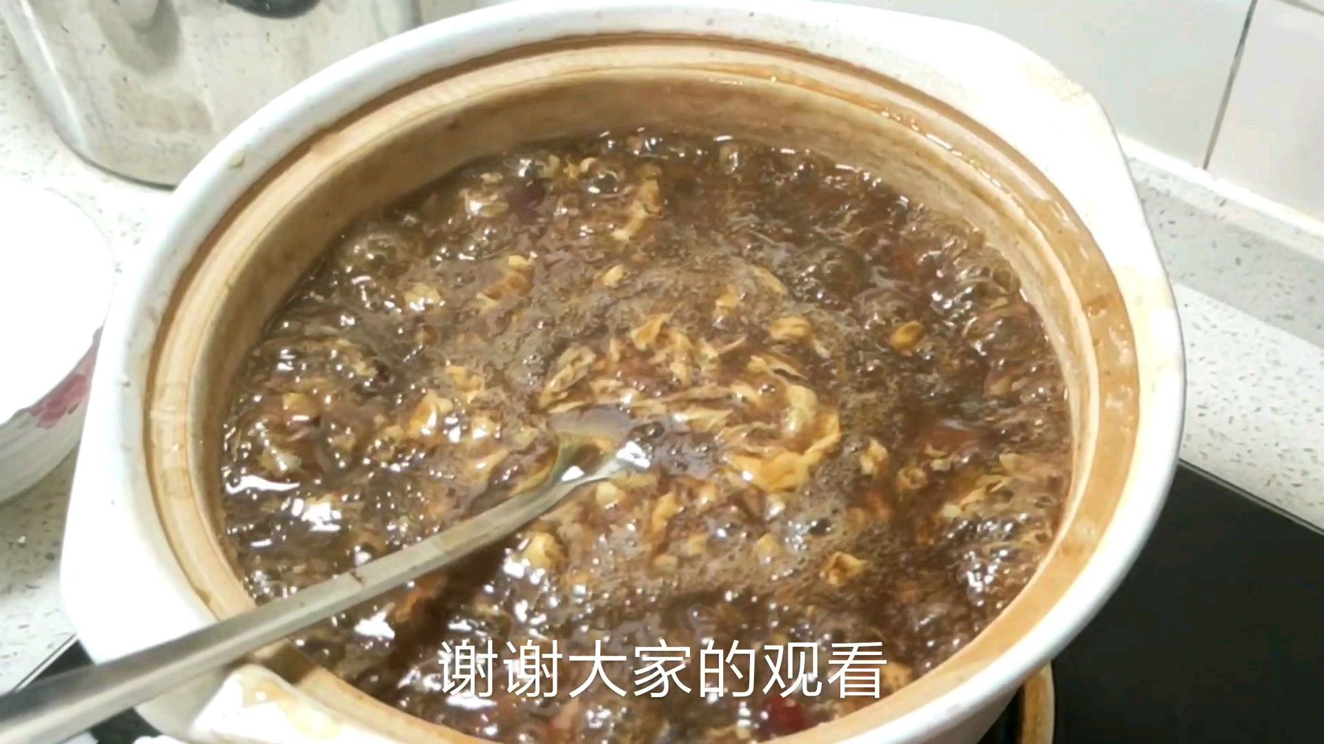 大厨教你红枣核桃羹的做法,补脑又好喝