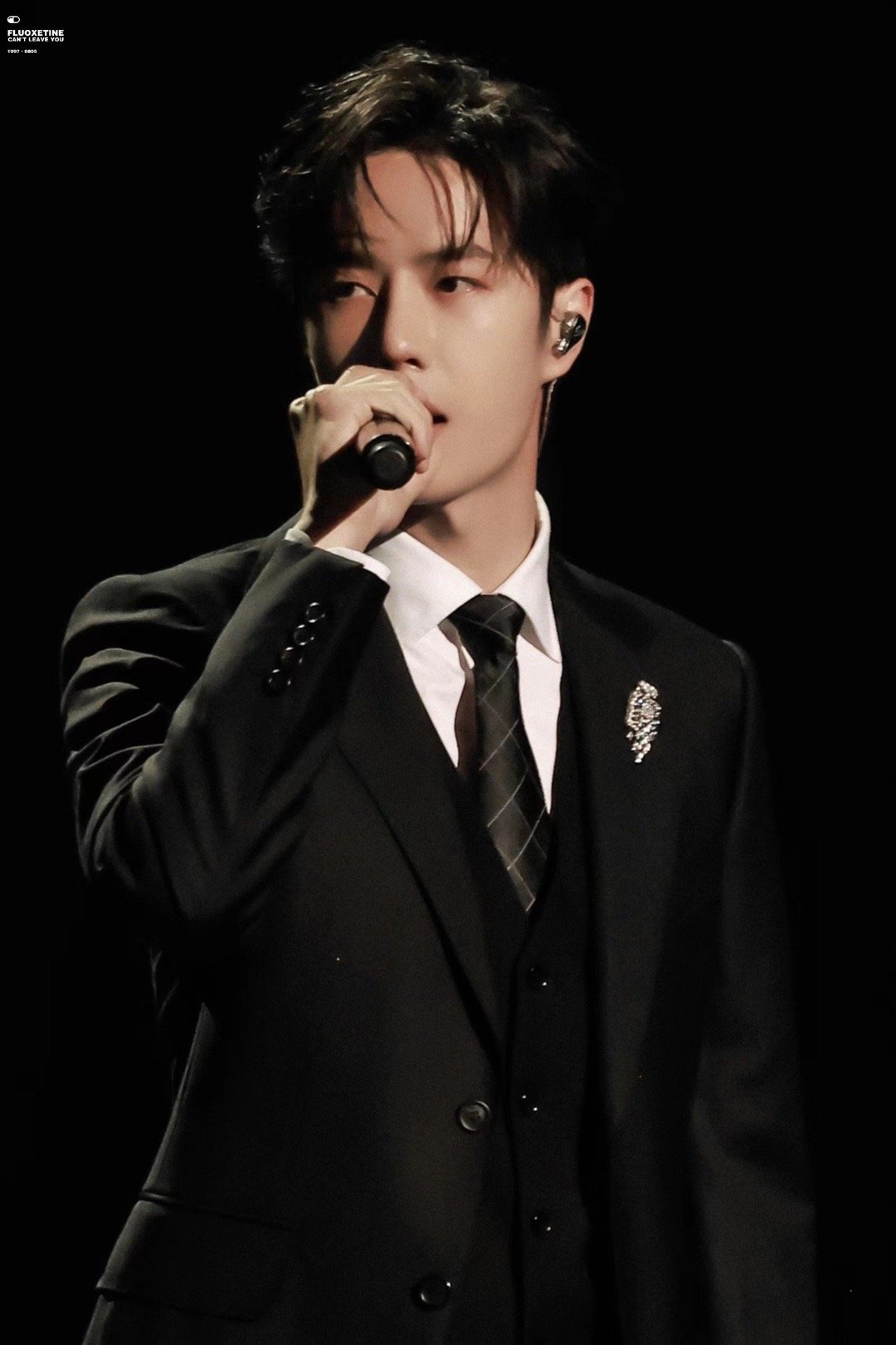 王一博湾区升明月再唱无名广受好评 梦回叶先生帅出新高度