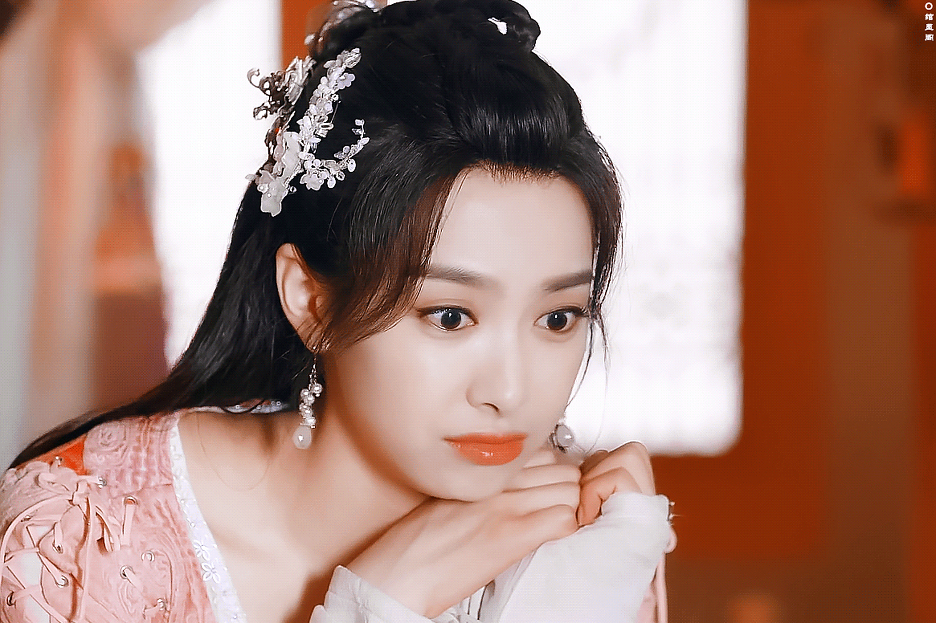 考古宋茜古装扮相绝美呀!