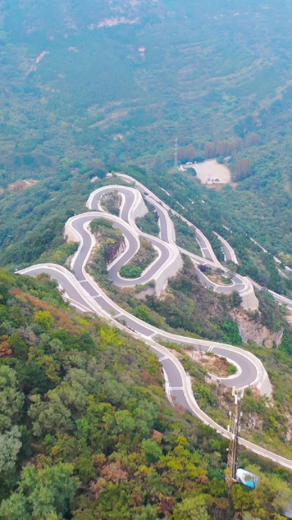 仰天山盘山公路,蜿蜒盘旋,堪称一大景观,自驾游穿越的好路线!