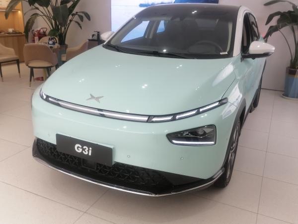 小鹏g3 科技感十足的纯电动suv