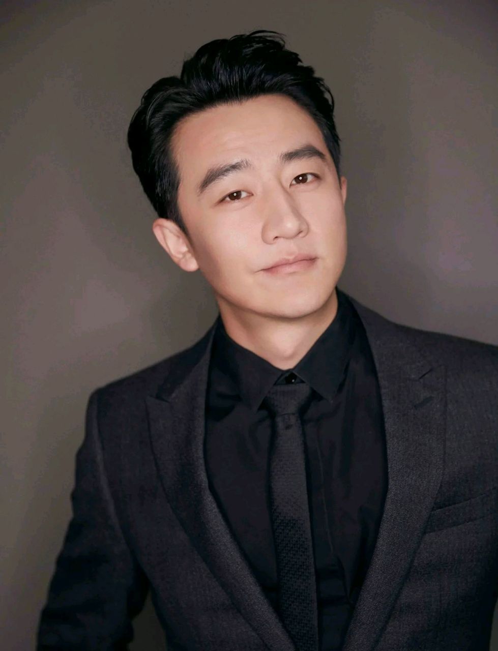 为何男星不愿与佟丽娅拍吻戏?黄轩icon解开谜底,原因出人意料.