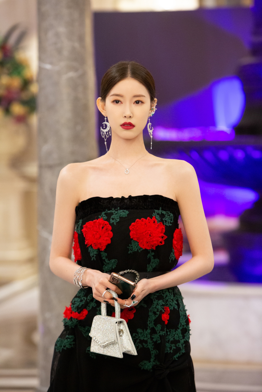 史卿妍,6月7日出生于北京市,中国内地女演员,毕业于北京舞蹈学院.