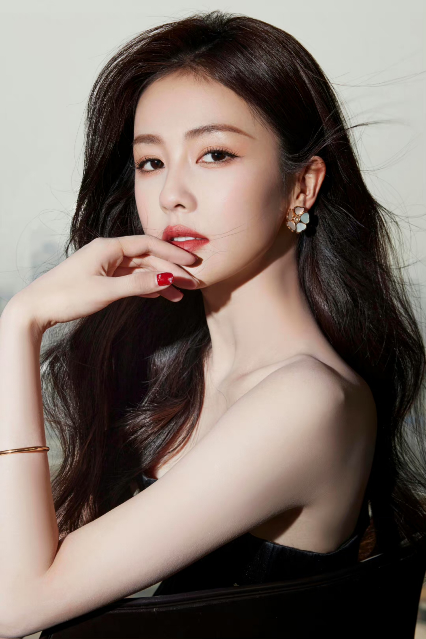 白鹿美照,颜值真的是太美丽动人了!#养眼美女