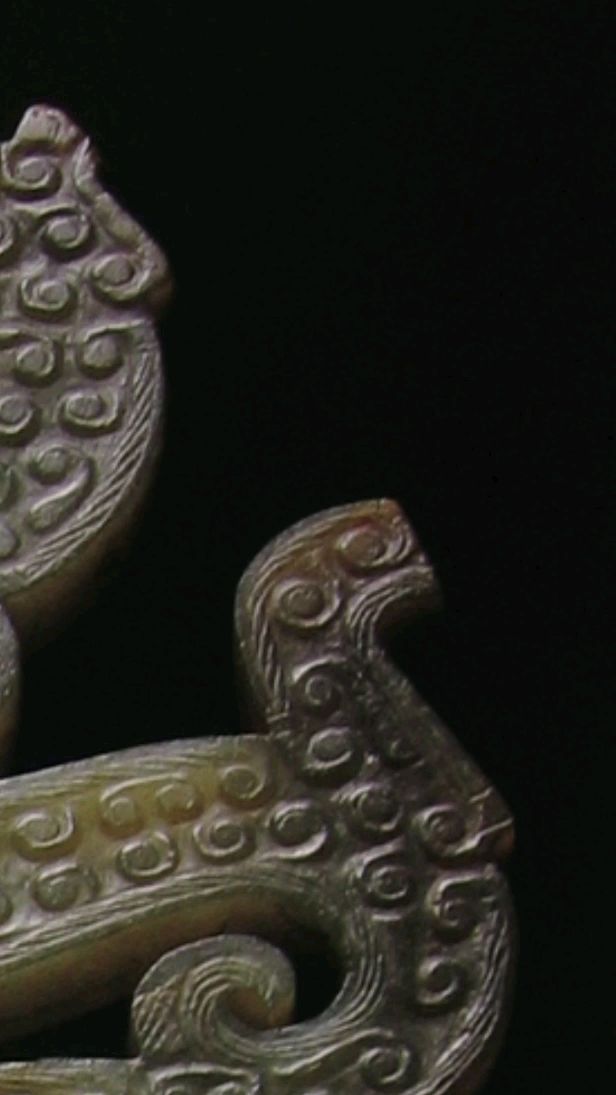 过目难忘的战国早期龙纹玉佩!