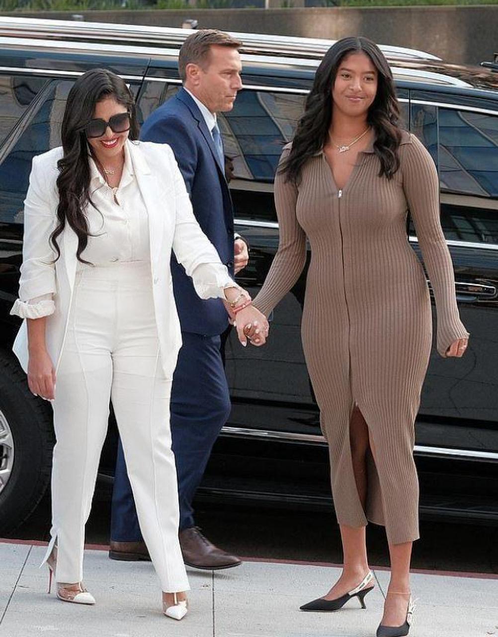 瓦妮莎·布莱恩特,出生于1982年5月,球星科比的妻子,2001年与科比成婚