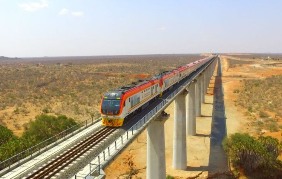 非洲版高铁诞生!网友不解和国内高铁区别在哪?