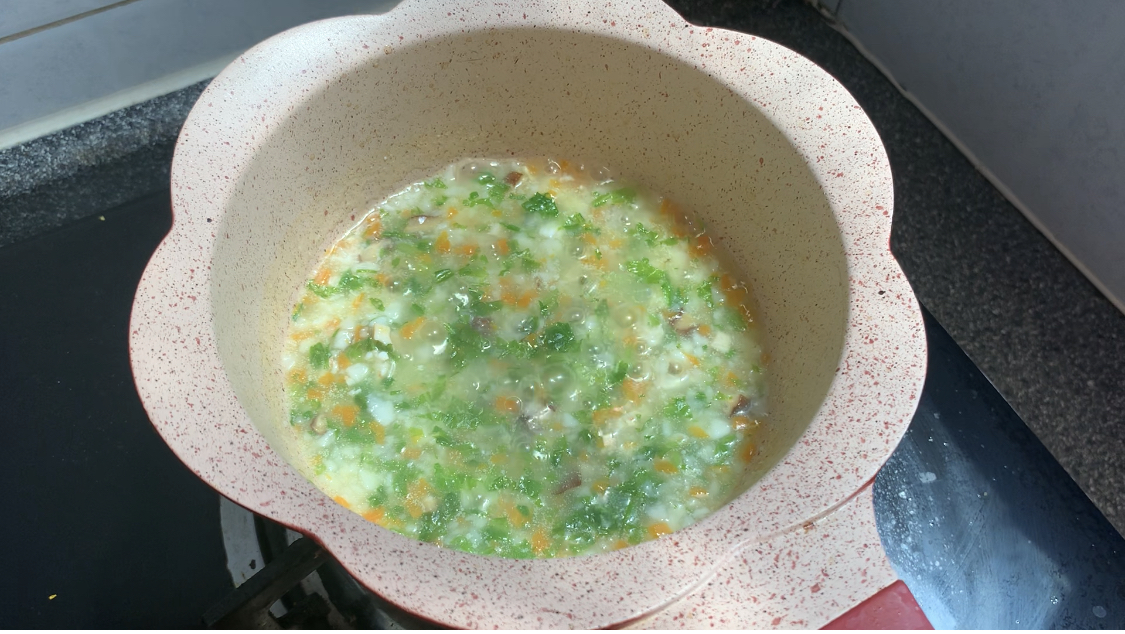 夏天宝宝厌食怎么办?鲜虾芙蓉汤,一周吃三次,补钙养胃好吸收