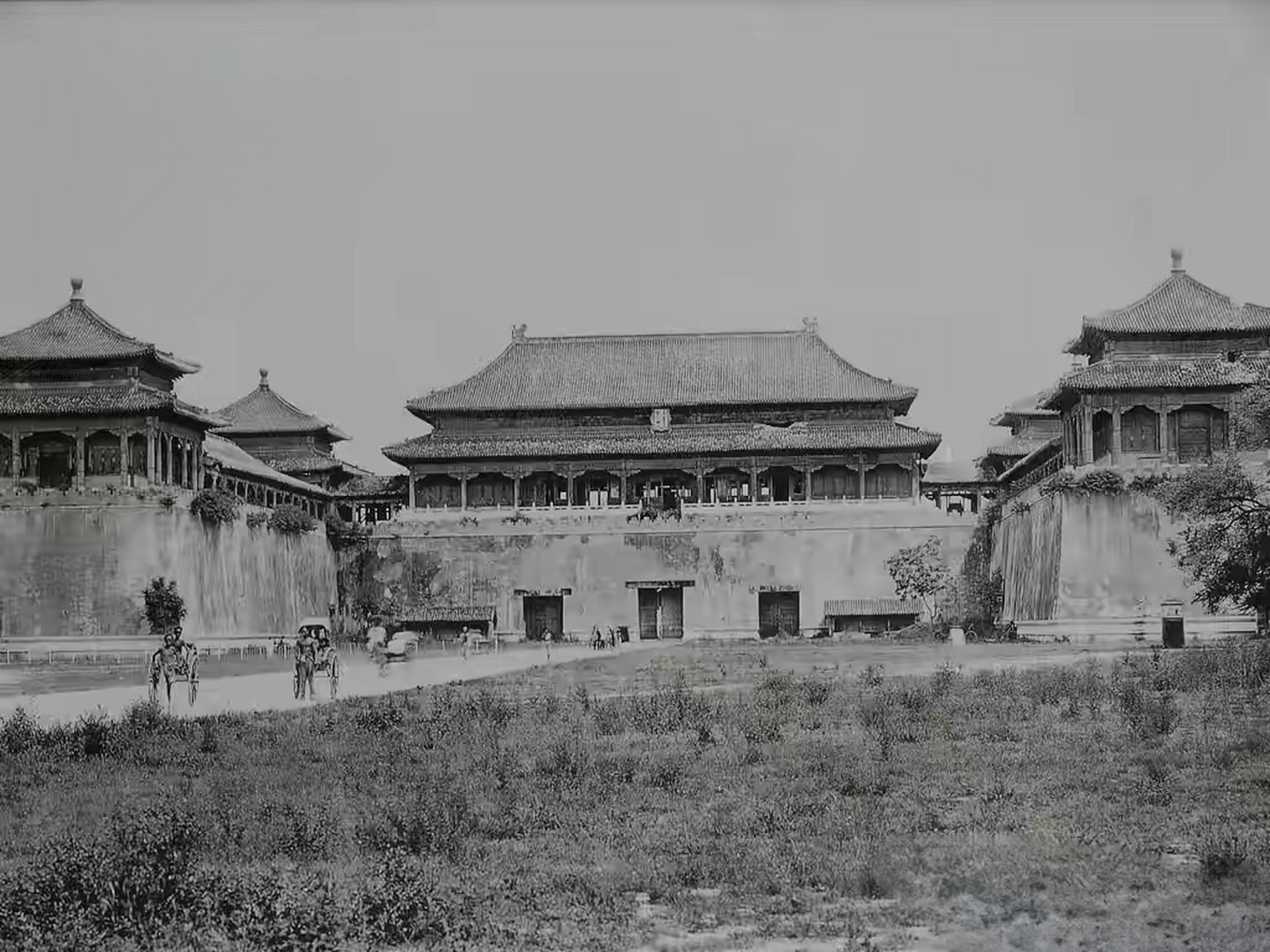 1900年慈禧和光緒出逃,日本人進入故宮拍下罕見照片.