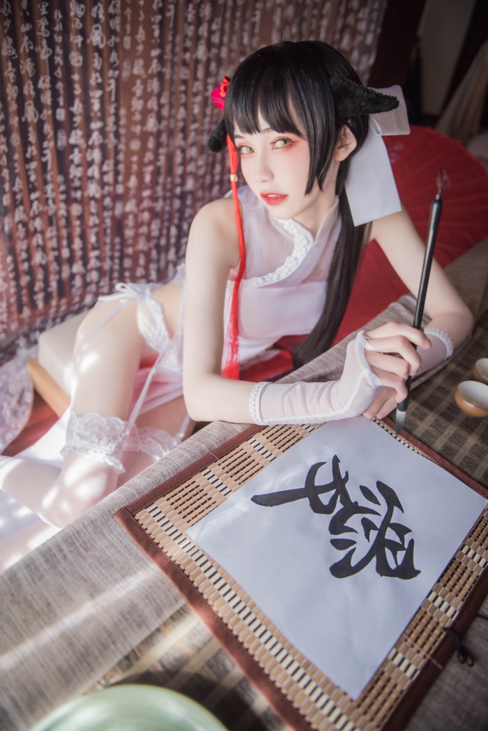 微博红人-动漫博主@你的负卿 高雄旗袍 [19P/142MB]
