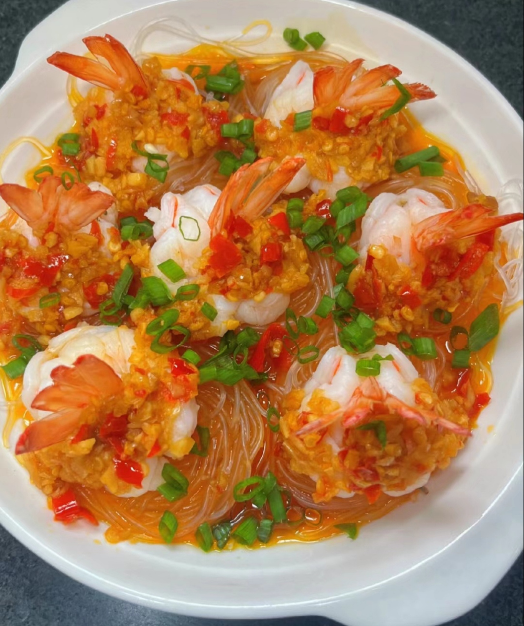 这样做的蒜蓉粉丝虾,请客也拿得出手了.