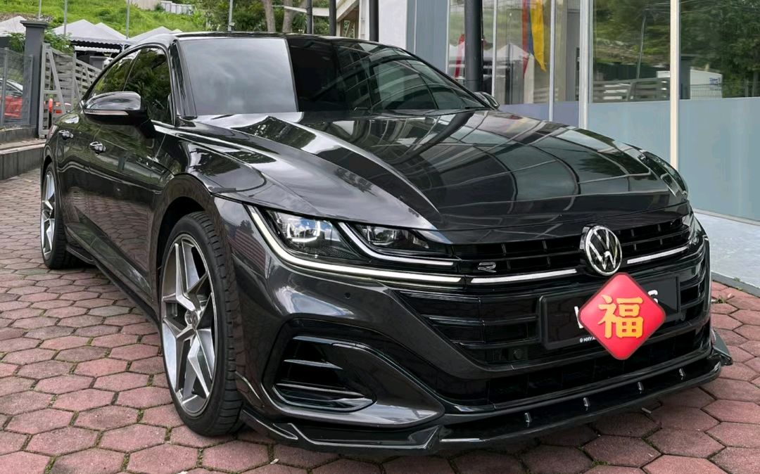 四排气 激光矩阵灯组,大众cc"黑骑士"亮相,海外落地不足30万