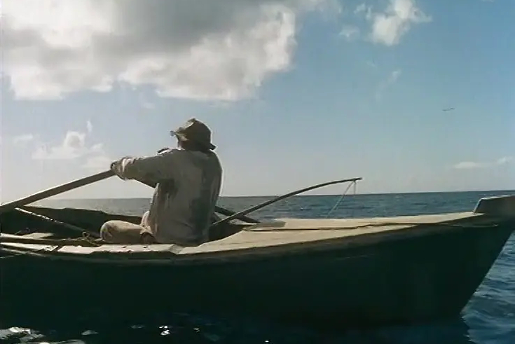 海明威《老人与海》:人老了,手握三张底牌,才是最大的依靠