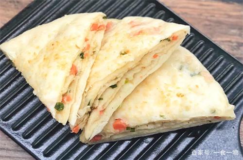 千层饼不煎不烙,上锅蒸一蒸,柔软又多层,美味好消化