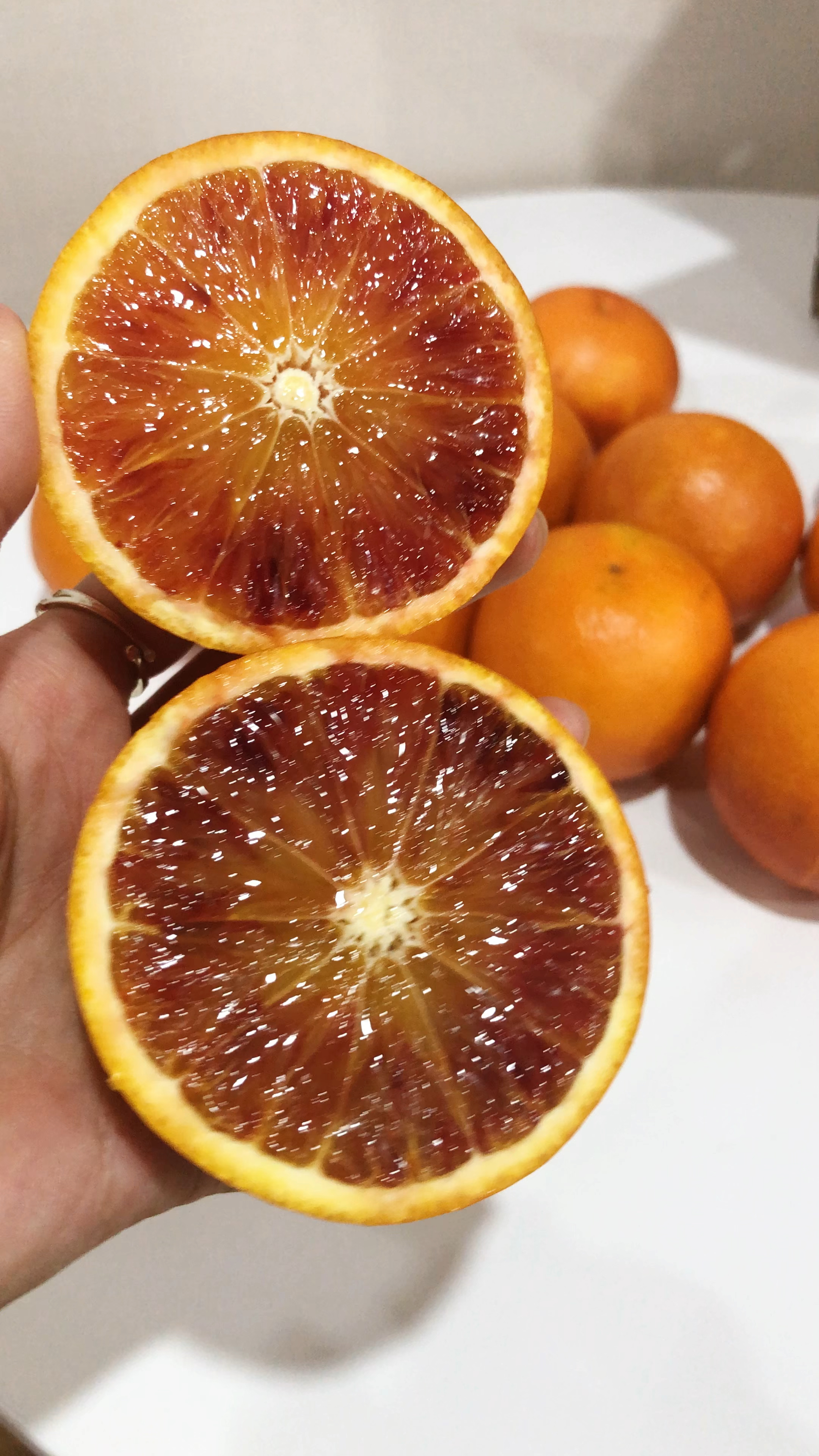 玫瑰香橙,放了两天竟然甜了很多-度小视