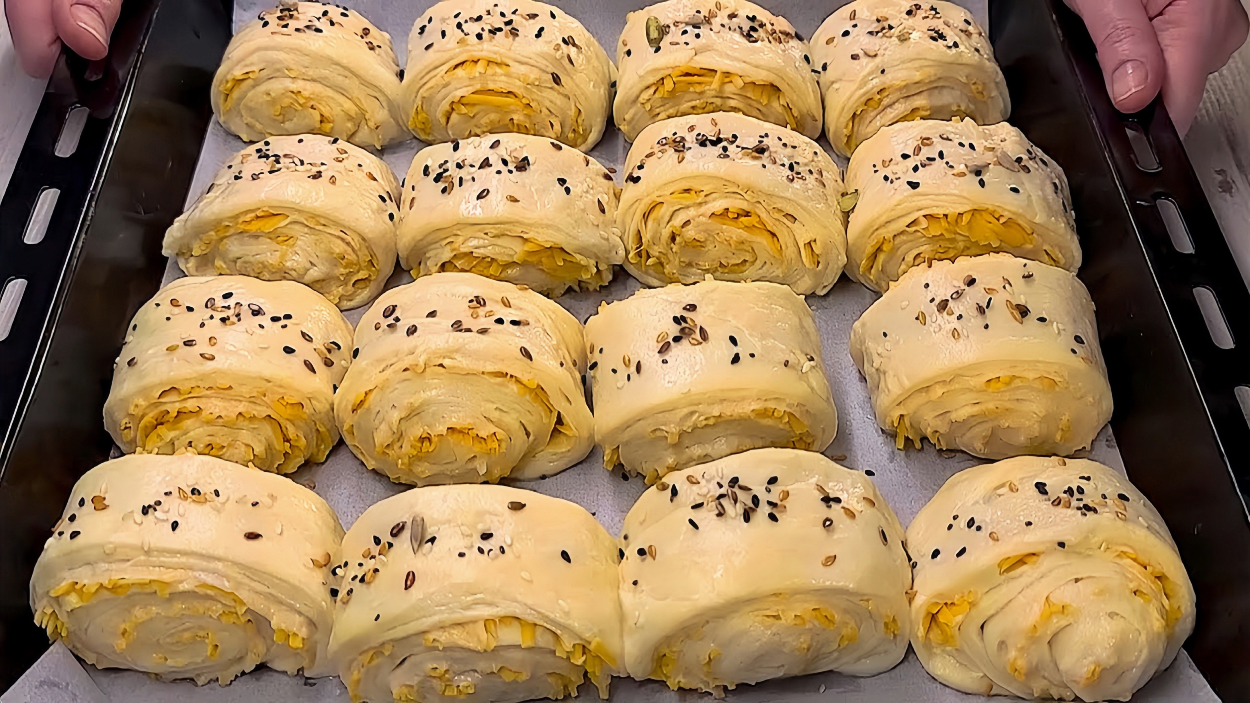 太好吃了,外脆里软,我一周要做三次,超简单的酥皮面包