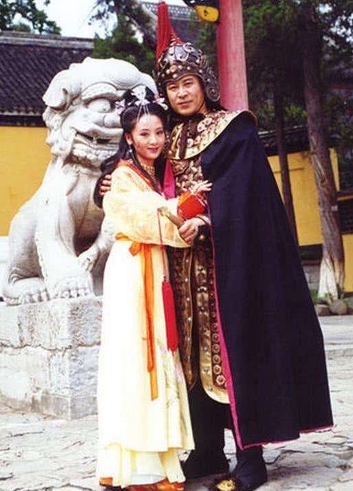 黄奕聂远合照引来回忆杀