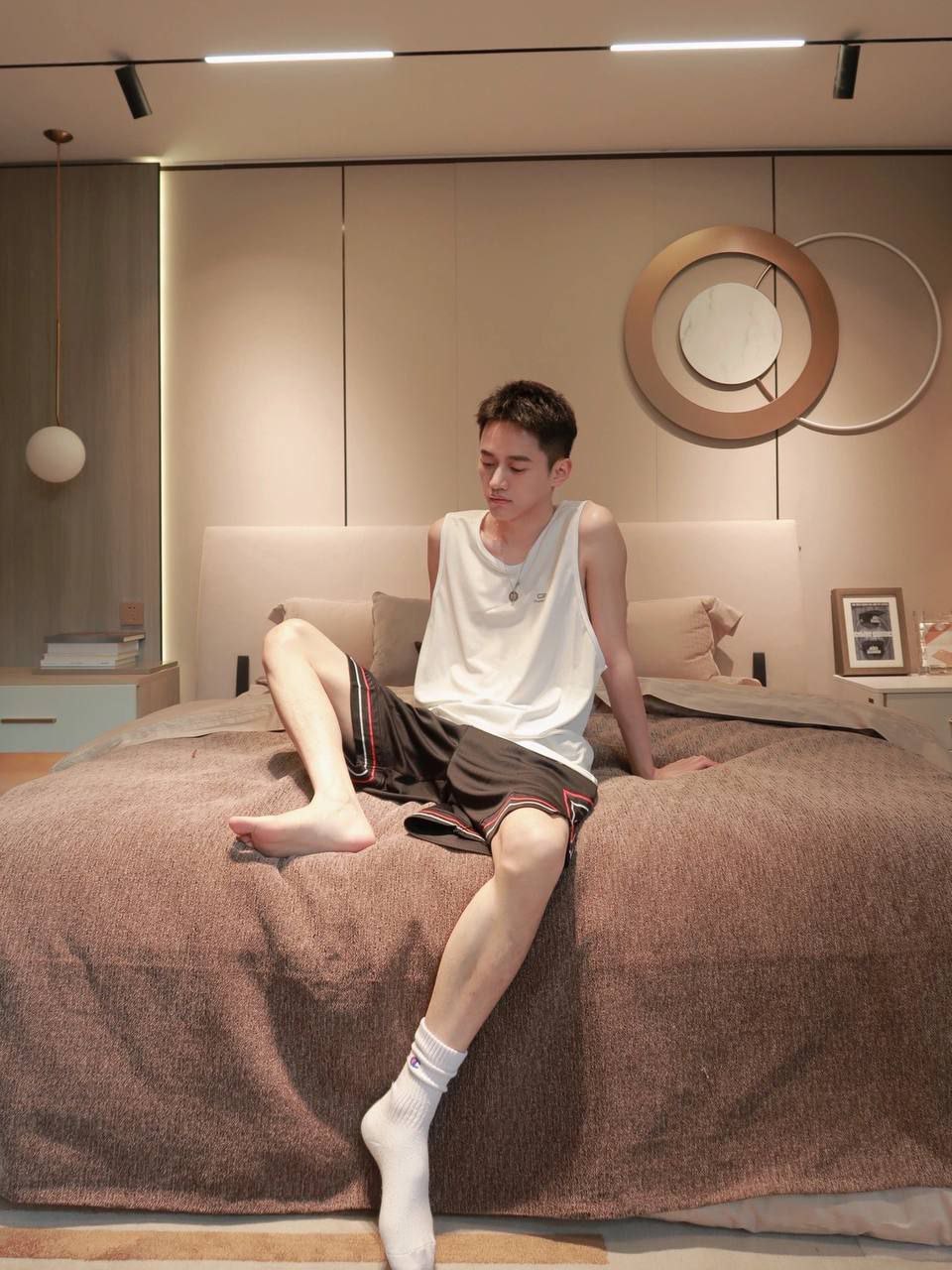 小奶狗帅哥的居家照#帅哥