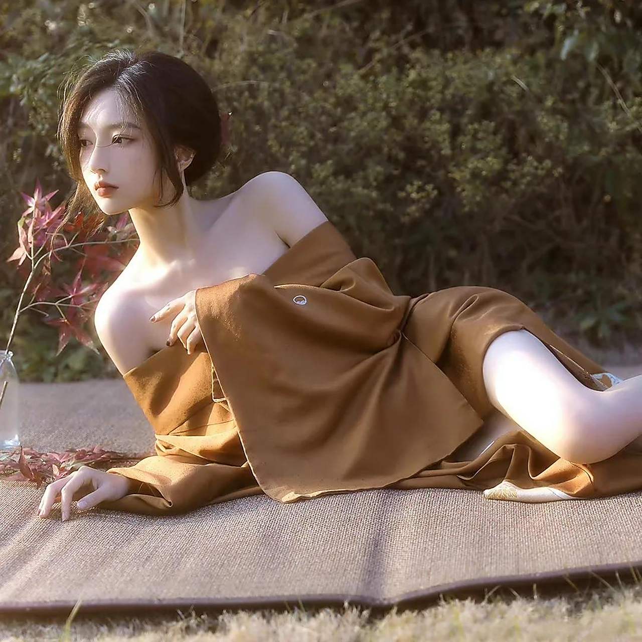 性感锁骨露肩小姐姐