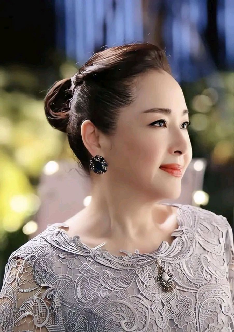 万梓良的前妻恬妞,64岁依旧美丽!