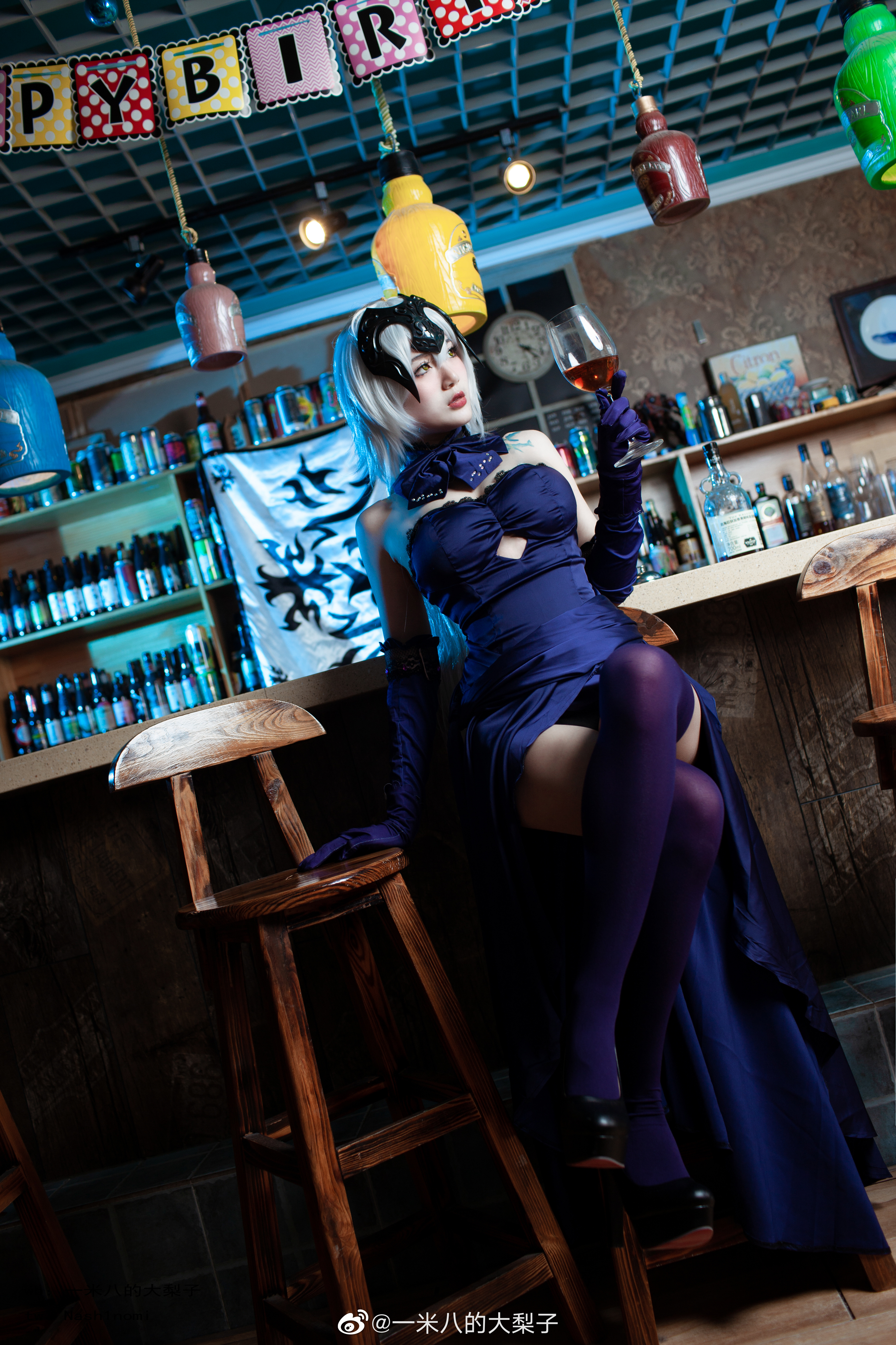 一米八的大梨子免费图集预览！晚饭不止餐点也有为你做饭的厨师！