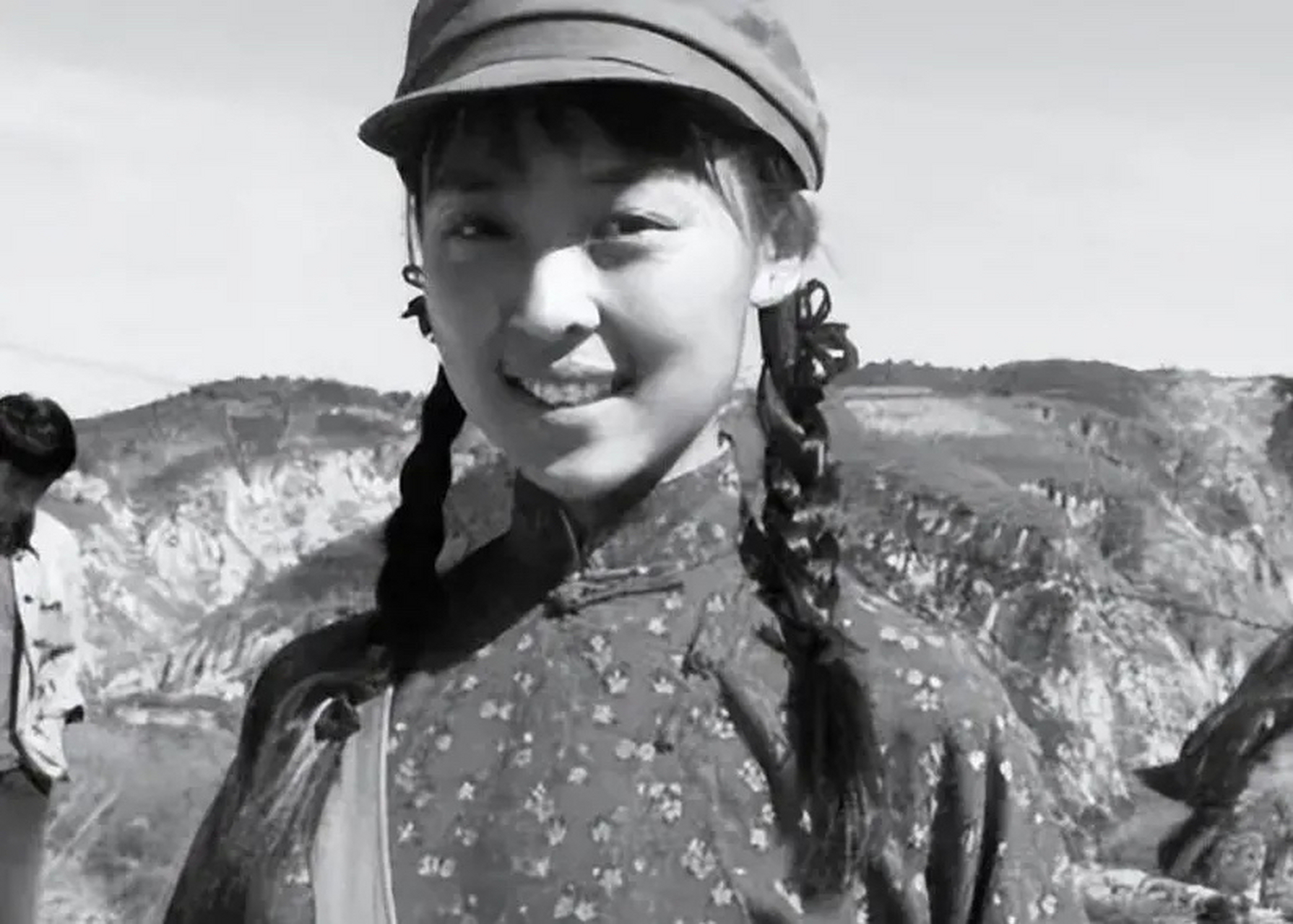 1977年,陕北一女知青考上大学,在临走之前,她将自己祖传的手表送给