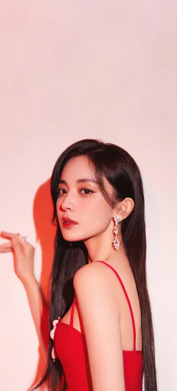 你喜欢古力娜扎这样的性感熟女还是鞠婧祎这样的小家碧玉?