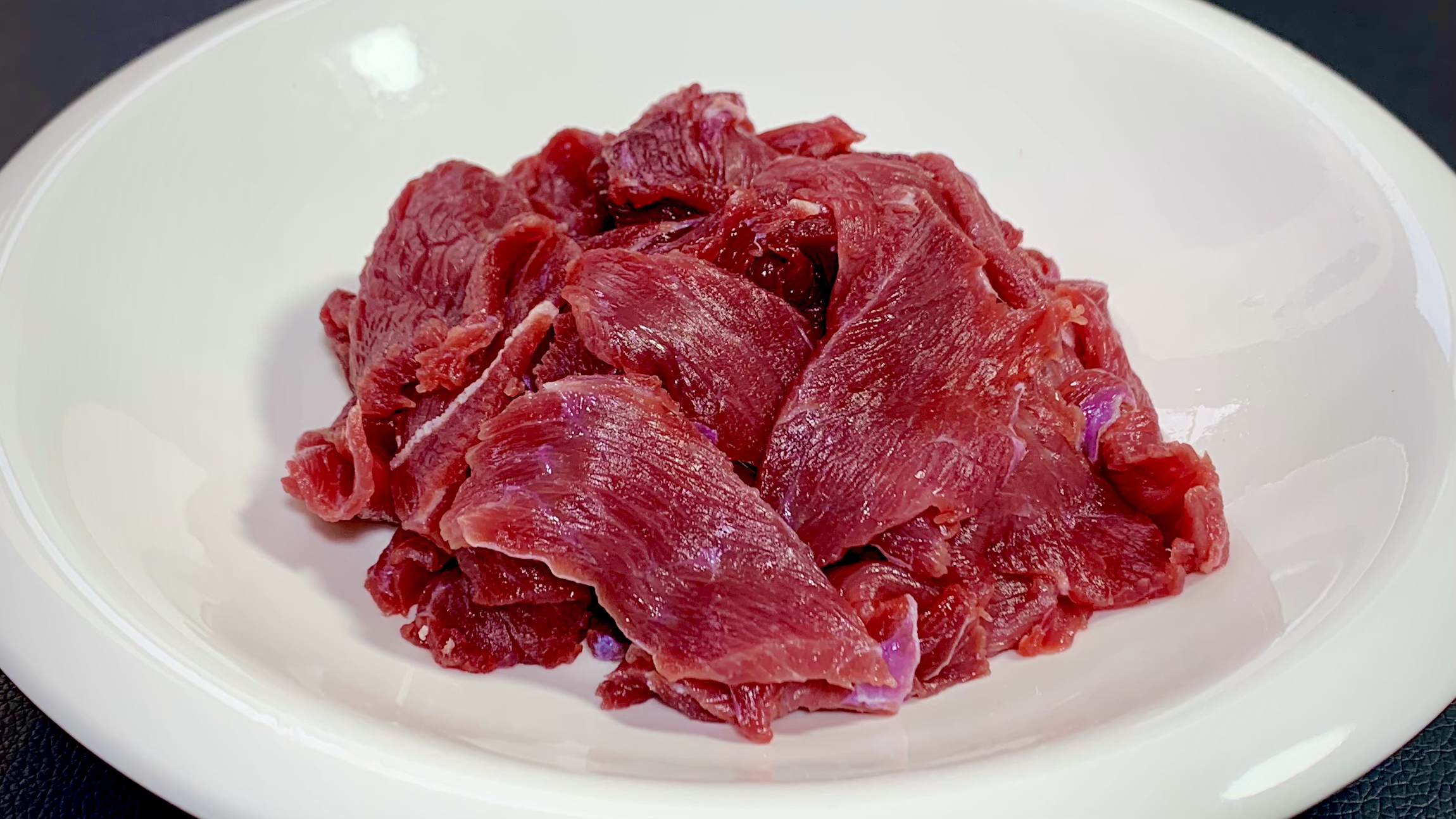 腌牛肉切记不要用盐和料酒腌制,阿朝教你绝招,牛肉鲜嫩不腥不柴