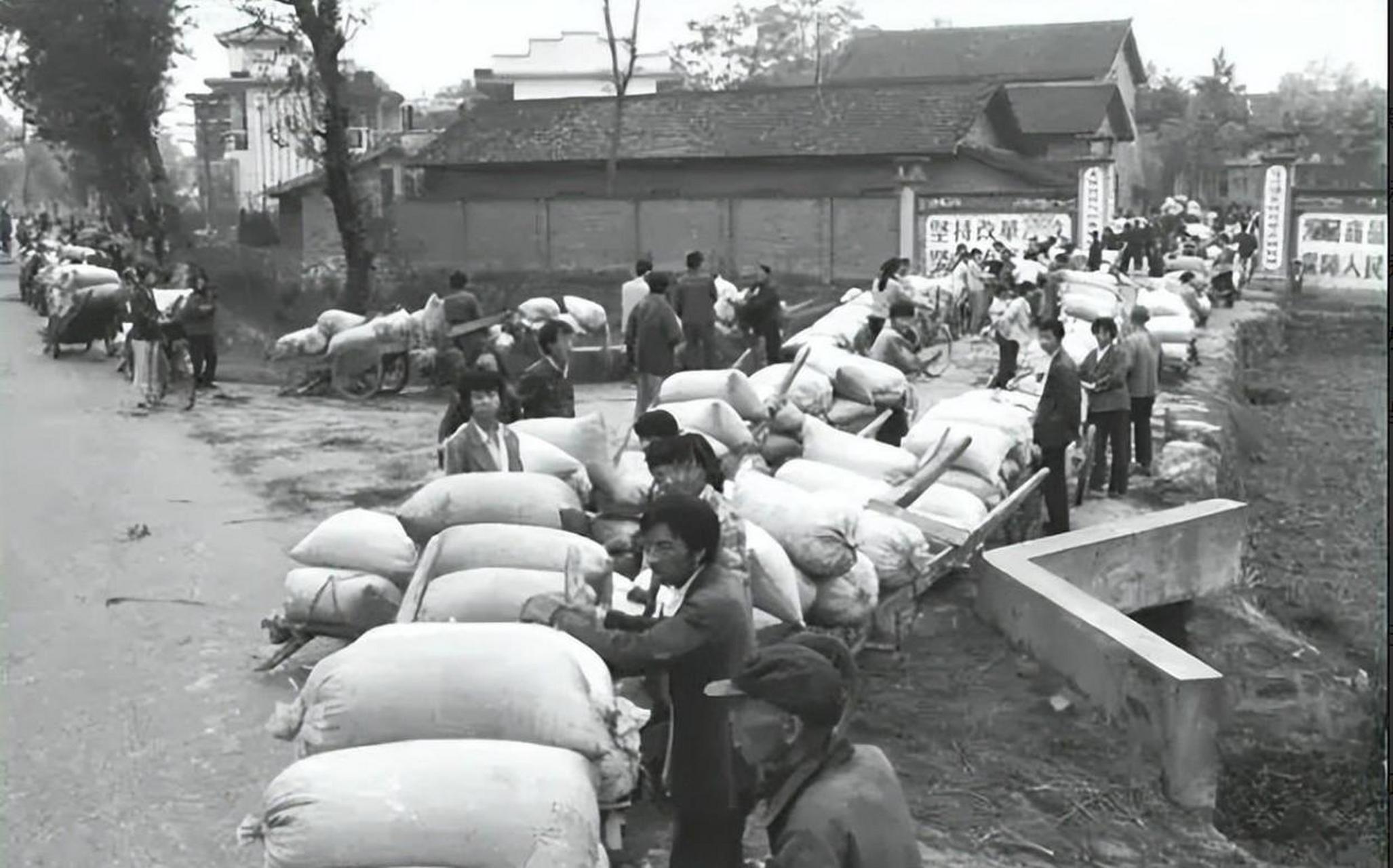 交公粮!2006年开始成为了历史