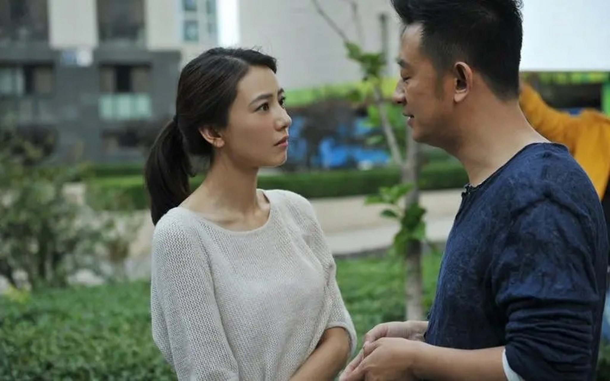 说你是喜剧吧,你不是,但实在是很好笑……  《一仆二主》张嘉译,闫妮