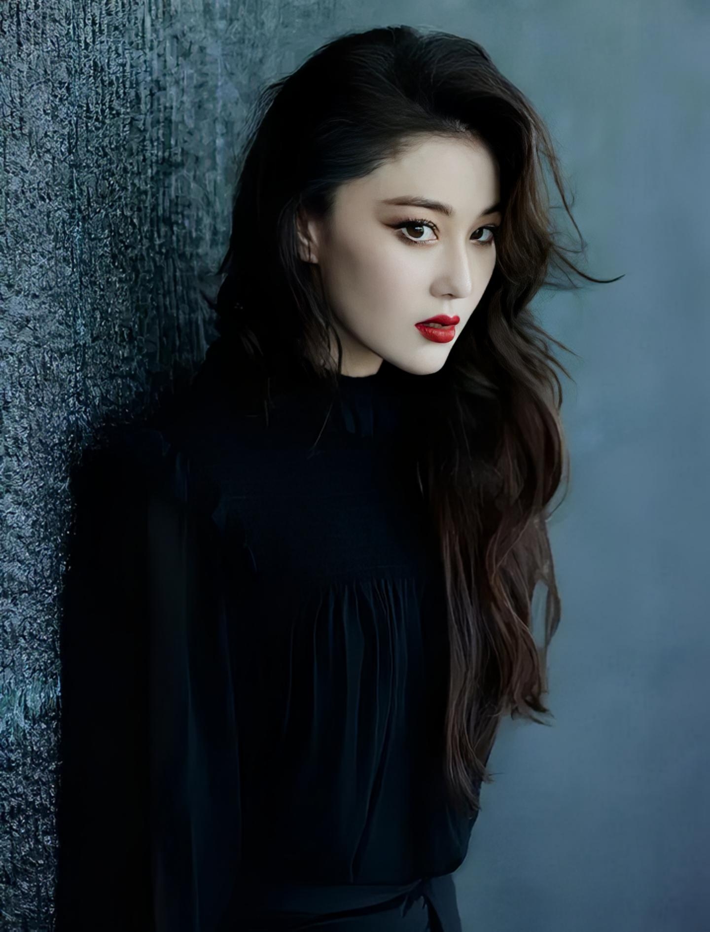 张曦予最新写真,优雅知性御姐风大美人